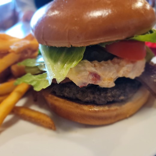Bacon Pimento Cheeseburger